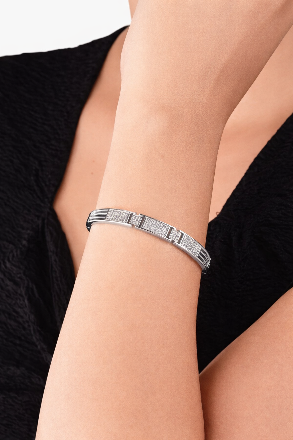 Silver Plated Kada Bracelet with American Diamond for Women And Girls | Anti-Tarnish | Everyday Wear | Office Wear | Anti-Allergy (Kada Size 2-2,2-8)