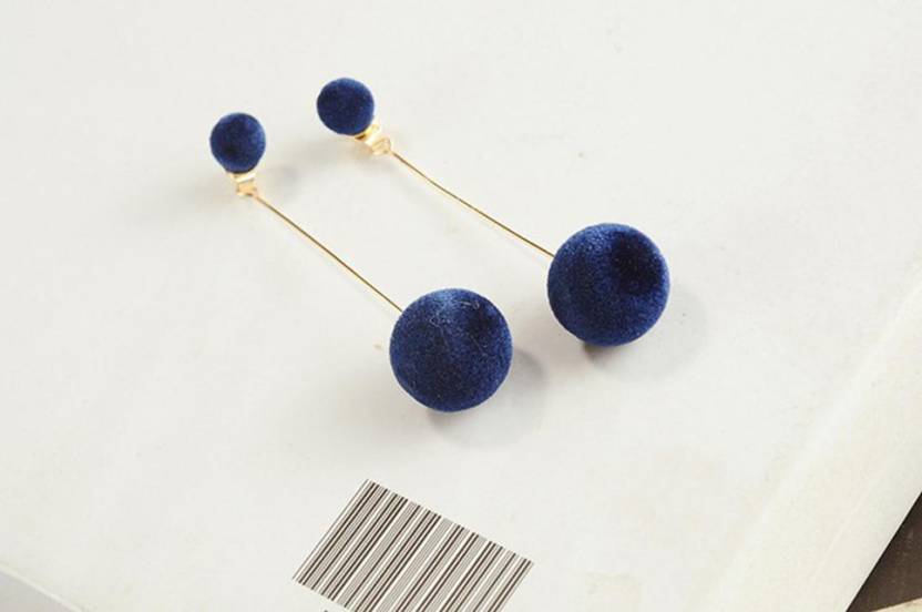 Detachable Plush Ball Korean Style Earrings for Women, Velvet Round Long Tassle Dangle Drop Earrings for Women