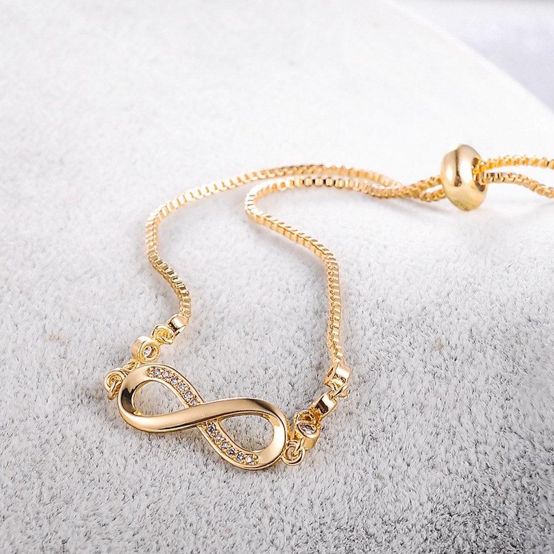 Nilu's Collection Copper Gold-plated Charm Bracelet